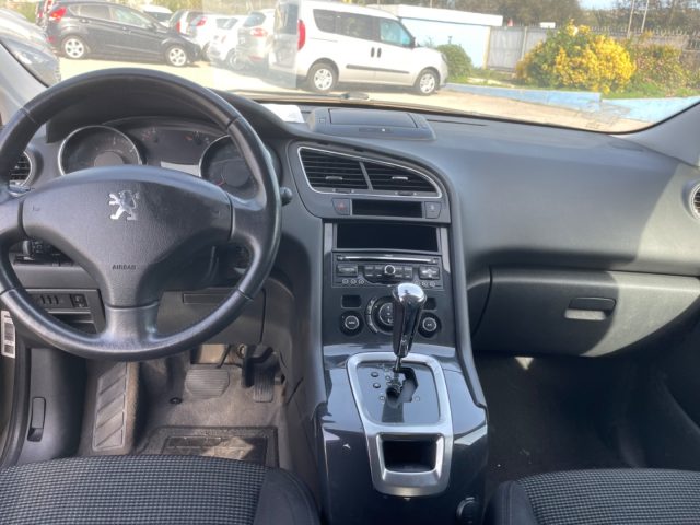 PEUGEOT 5008 usata 6