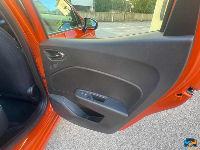 RENAULT Clio usata 19