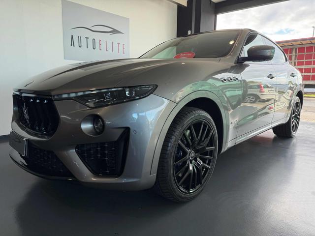 MASERATI Levante usata, con Fendinebbia