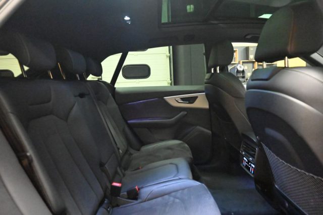 AUDI Q8 usata 37