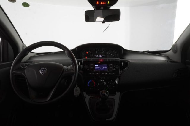 LANCIA Ypsilon usata 10