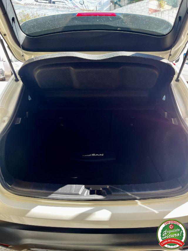 NISSAN Qashqai usata, con Touch screen