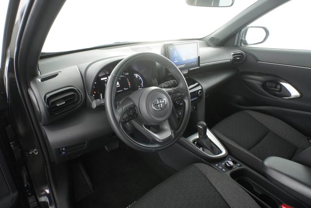 TOYOTA Yaris Cross usata 7