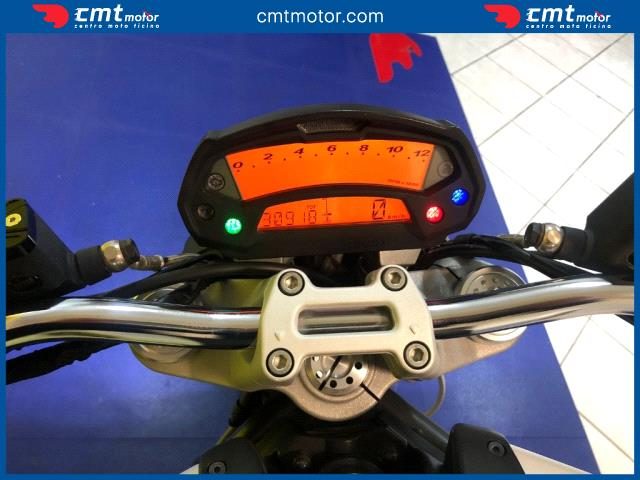 DUCATI Monster 696 usata 4