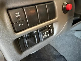 SUZUKI Grand Vitara usata, con Sedile posteriore sdoppiato