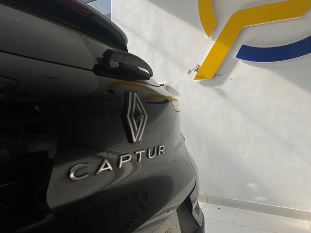 RENAULT Captur usata, con Fari LED