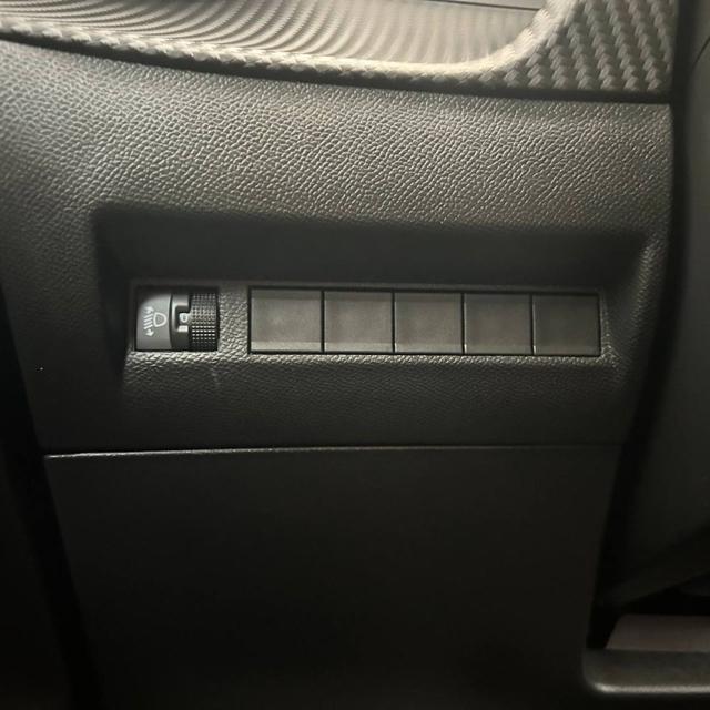 PEUGEOT 2008 usata, con Controllo elettronico della corsia