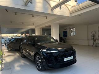 AUDI Q5 usata, con Alzacristalli elettrici