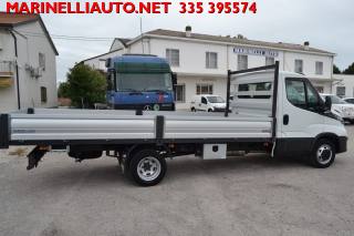 IVECO Daily usata, con Controllo automatico clima