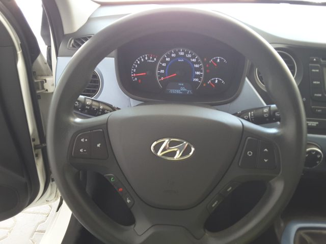 HYUNDAI i10 usata, con Autoradio