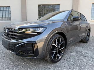 VOLKSWAGEN Touareg 3.0 V6 TDI 286 CV SCR R-Line Final Edition