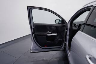 MERCEDES-BENZ GLA 200 usata, con Controllo automatico clima