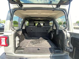 JEEP Wrangler usata, con Autoradio