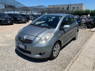 TOYOTA Yaris 1.3 5 porte Sol
