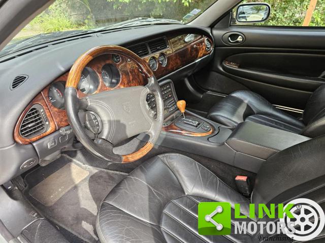 JAGUAR XKR usata, con Servosterzo