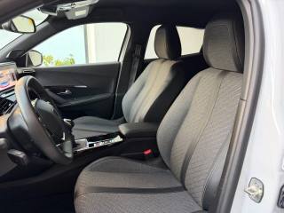 PEUGEOT 2008 usata, con Volante multifunzione