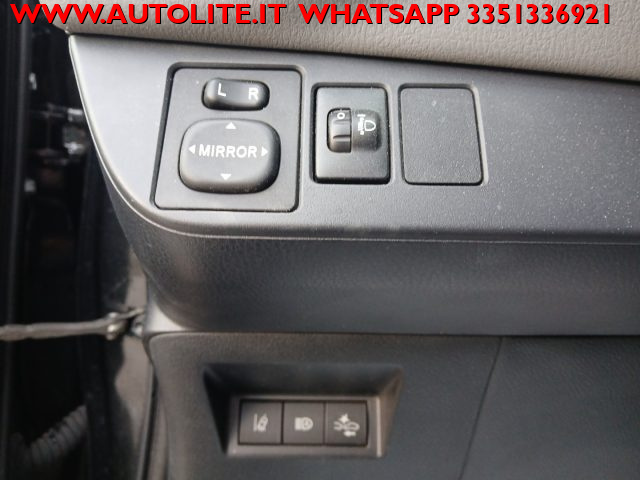 TOYOTA Yaris usata, con Servosterzo