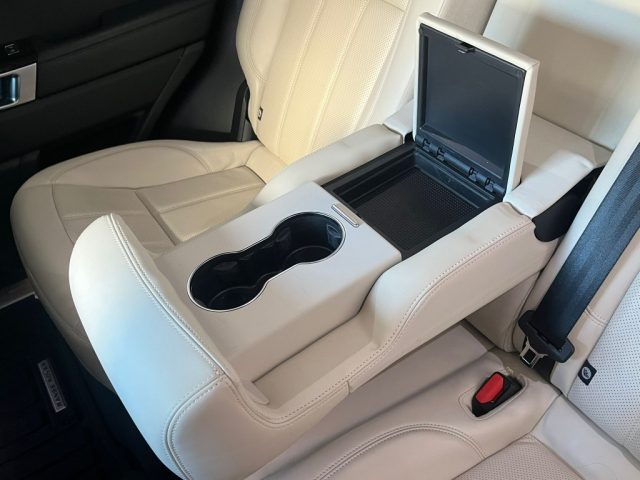 LAND ROVER Range Rover Sport usata, con Sistema di navigazione