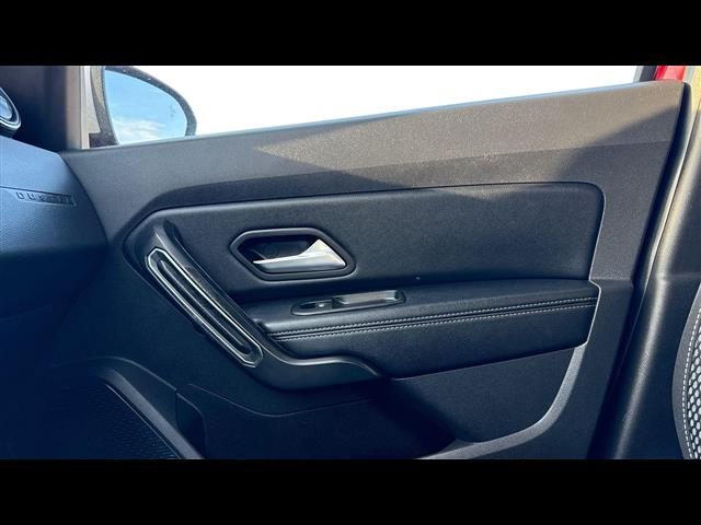 DACIA Duster usata 12