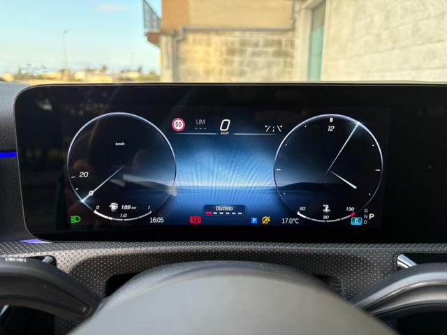 MERCEDES-BENZ A 180 usata, con Sensori di parcheggio posteriori