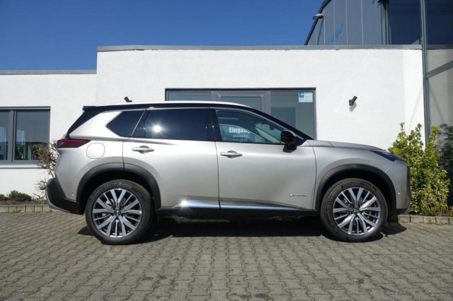 NISSAN X-Trail usata, con Airbag laterali