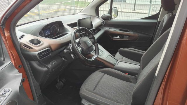 PEUGEOT Rifter usata, con USB