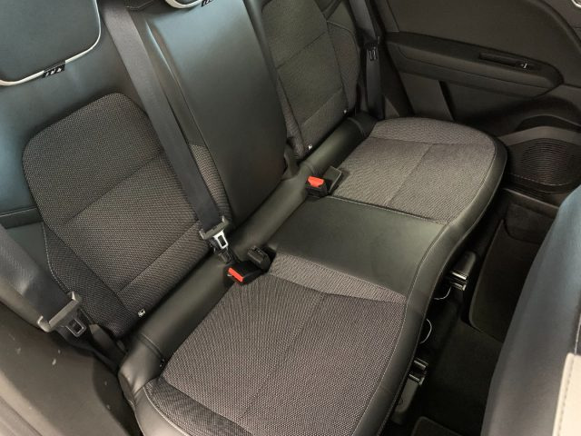 RENAULT Captur usata, con Fari Xenon