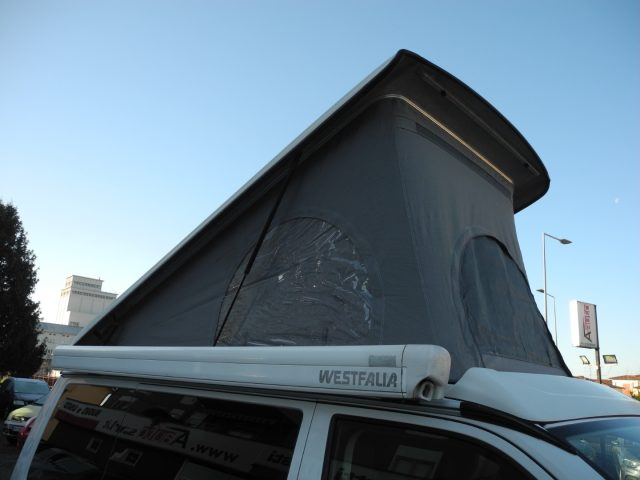 VOLKSWAGEN T5 usata 104