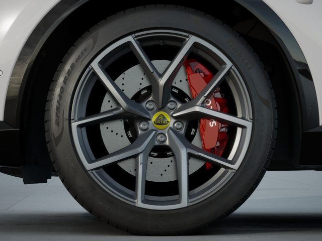 LOTUS Eletre usata, con Cruise Control