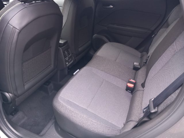 RENAULT Captur usata, con Bracciolo