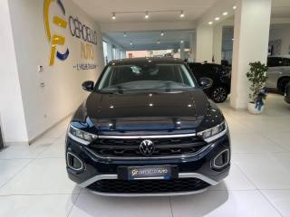 VOLKSWAGEN T-Roc usata, con Autoradio