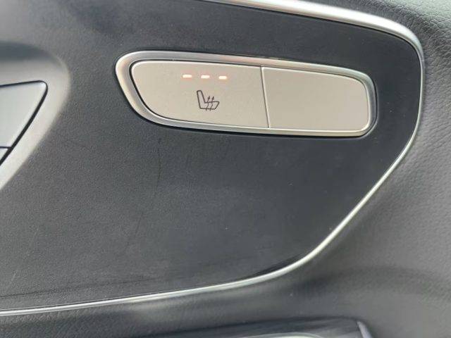 MERCEDES-BENZ V 300 usata, con Cronologia tagliandi