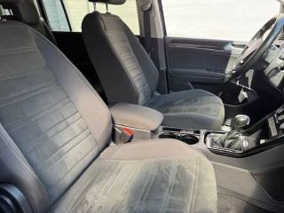 VOLKSWAGEN Touran usata, con Fendinebbia