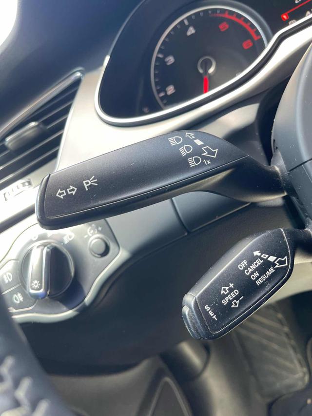 AUDI A4 usata, con Park Distance Control