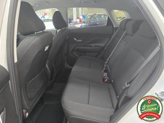 HYUNDAI Kona usata, con USB