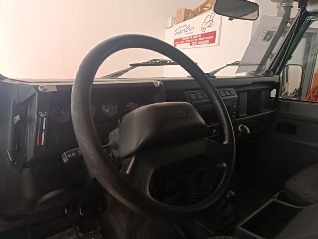 LAND ROVER Defender usata 48