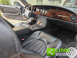 JAGUAR XKR usata, con Climatizzatore