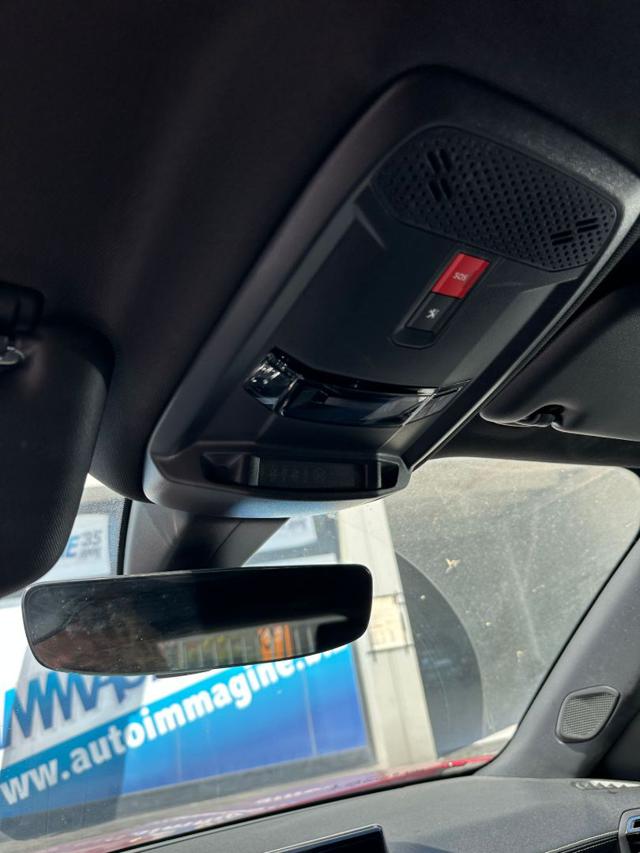 PEUGEOT 2008 usata, con Climatizzatore
