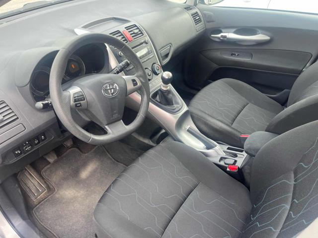 TOYOTA Auris usata, con Alzacristalli elettrici
