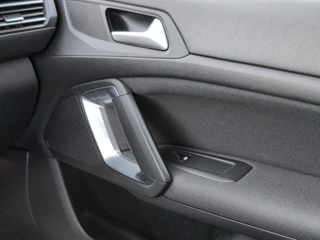 PEUGEOT 308 usata, con Bluetooth