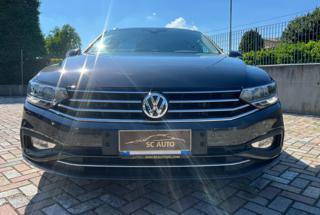 VOLKSWAGEN Passat Variant usata, con Airbag