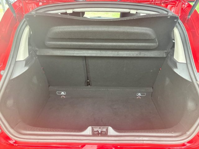 RENAULT Clio usata, con Supporto lombare