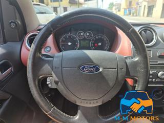 FORD Fiesta usata, con Sedile posteriore sdoppiato