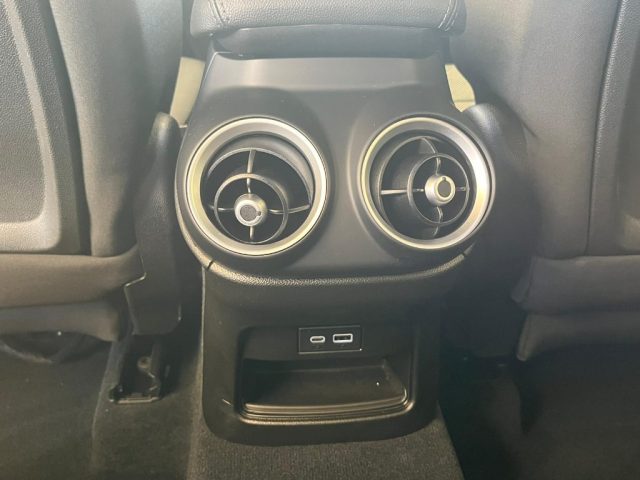 ALFA ROMEO Stelvio usata, con Fari Xenon
