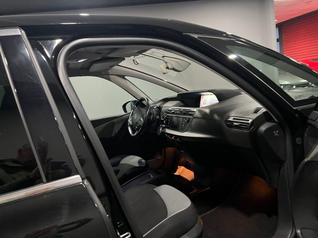 CITROEN C4 Picasso usata, con Autoradio