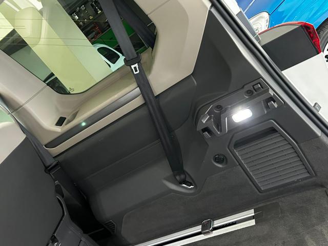 VOLKSWAGEN Multivan usata, con Airbag testa