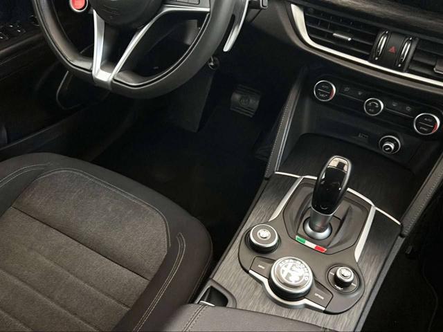 ALFA ROMEO Stelvio usata, con Luci diurne LED