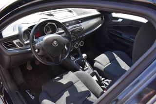 ALFA ROMEO Giulietta usata, con Autoradio