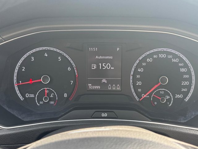 VOLKSWAGEN T-Roc usata, con Sedile posteriore sdoppiato