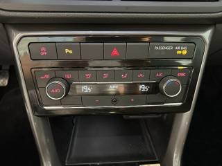 VOLKSWAGEN T-Cross usata, con Volante in pelle